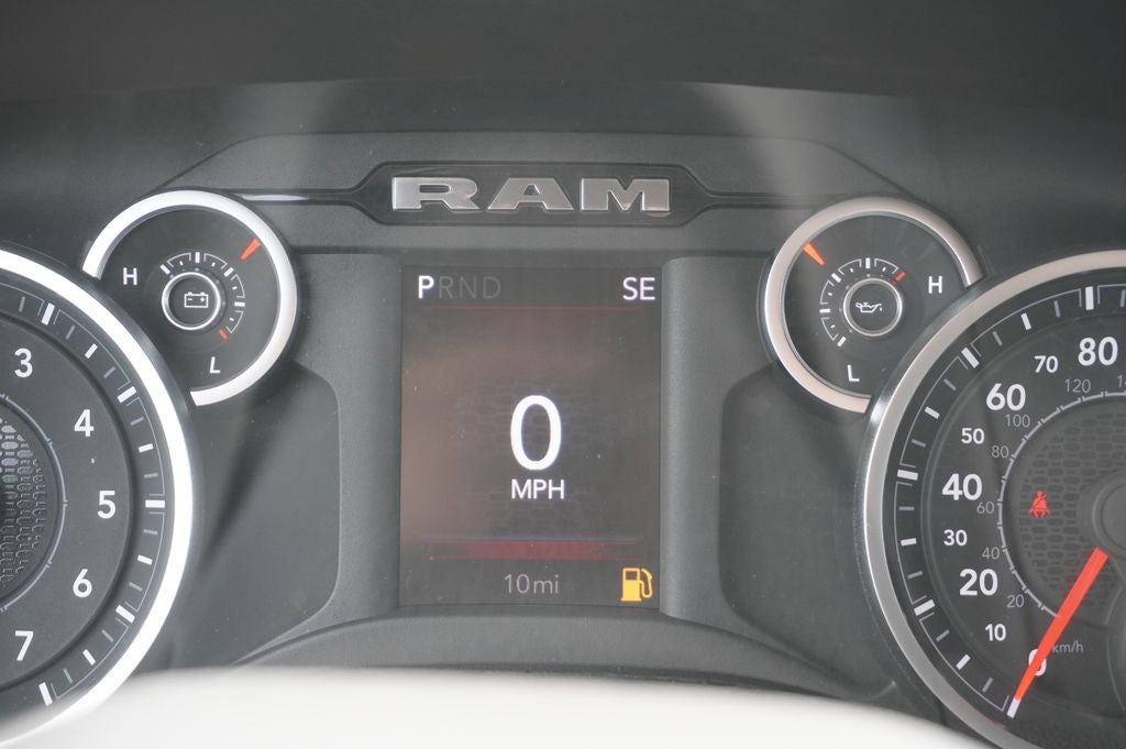 2026 RAM 2500 RAM 2500 BLACK EXPRESS CREW CAB 4X4 6'4' BOX
