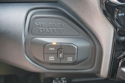 2026 RAM Ram 2500 RAM 2500 BLACK EXPRESS CREW CAB 4X4 6'4' BOX
