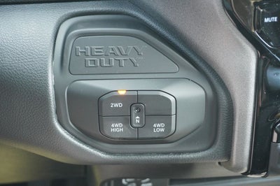 2026 RAM 2500 RAM 2500 BLACK EXPRESS CREW CAB 4X4 6'4' BOX