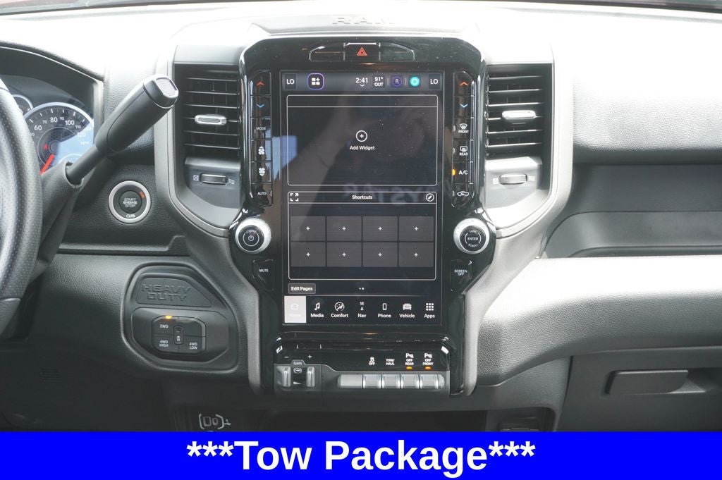 2026 RAM 2500 Black Express Crew Cab 4x4 6'4' Box
