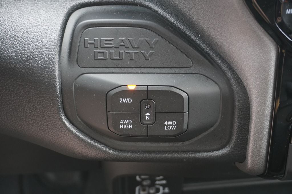 2026 RAM 2500 Black Express Crew Cab 4x4 6'4' Box