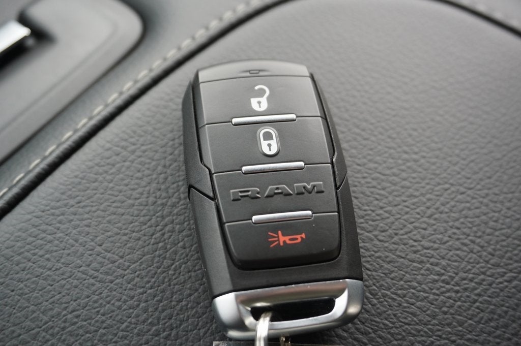 2026 RAM Ram 2500 RAM 2500 WARLOCK CREW CAB 4X4 6'4' BOX