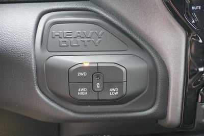 2026 RAM 2500 RAM 2500 BLACK EXPRESS CREW CAB 4X4 6'4' BOX
