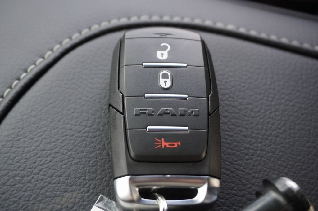 2026 RAM Ram 2500 RAM 2500 WARLOCK CREW CAB 4X4 6'4' BOX