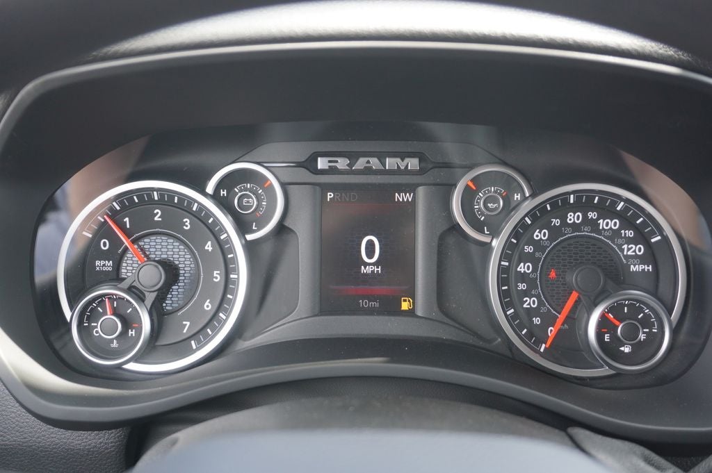 2026 RAM 2500 RAM 2500 BLACK EXPRESS CREW CAB 4X4 6'4' BOX