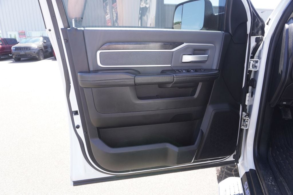 2019 RAM 2500 Big Horn Crew Cab 4x4 6'4' Box