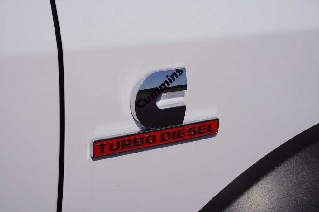 2026 RAM Ram 5500 Chassis Cab RAM 5500 TRADESMAN CHASSIS CREW CAB 4X4 84' CA