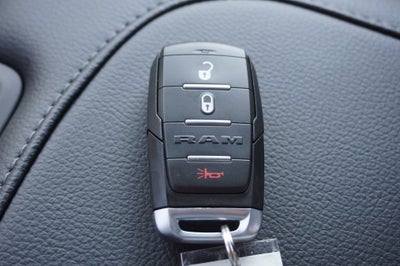 2026 RAM Ram 5500 Chassis Cab RAM 5500 TRADESMAN CHASSIS CREW CAB 4X4 84' CA