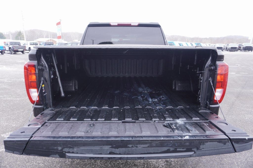 2021 GMC Sierra 1500 4WD Crew Cab Short Box Elevation