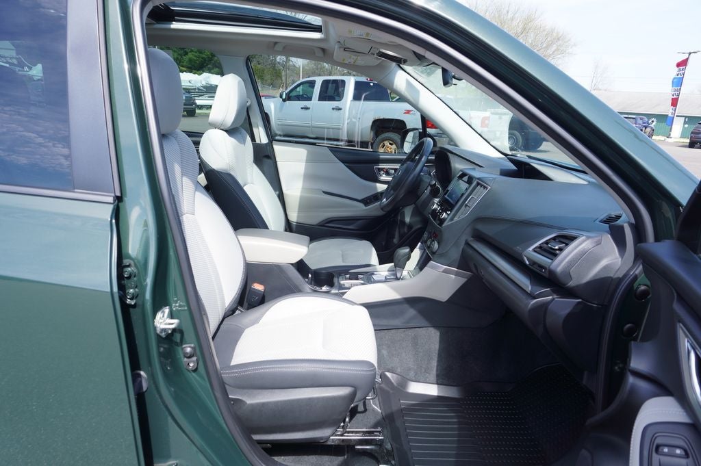 2022 Subaru Forester Premium