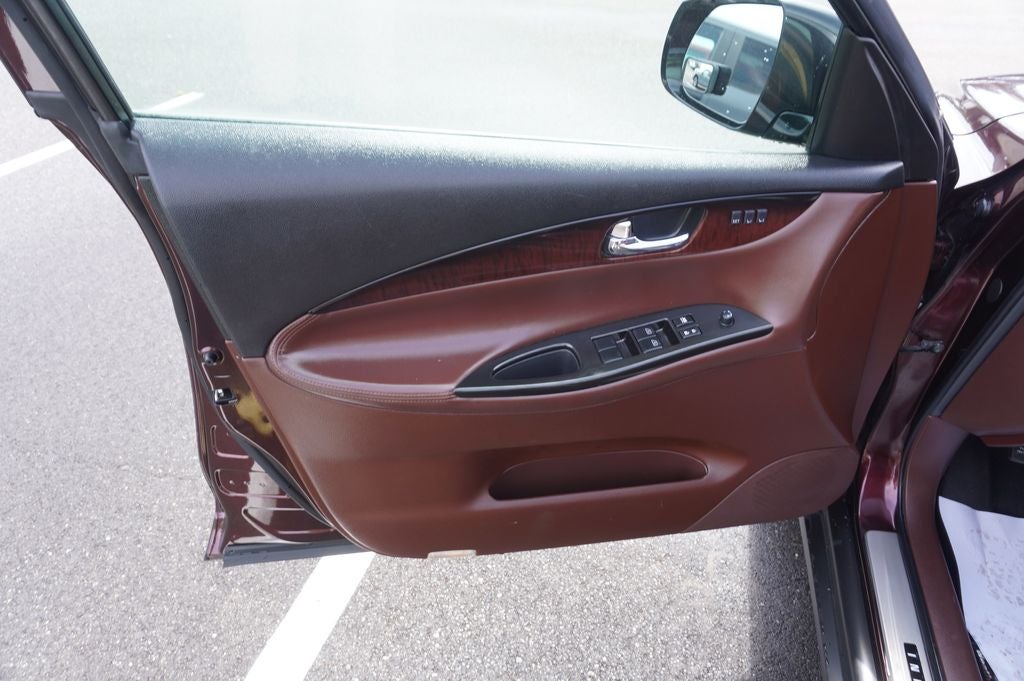 2016 INFINITI QX50 Base